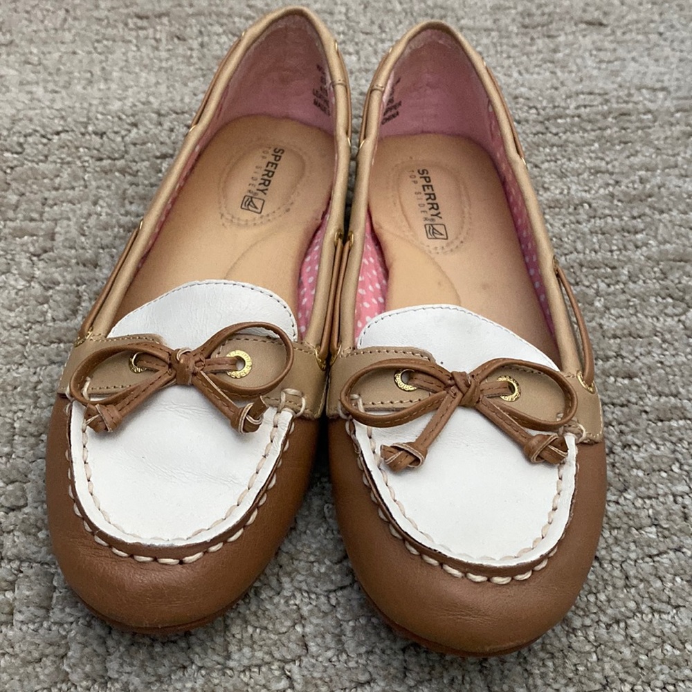 EUC sperry flats